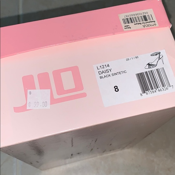 Heels - Picture 3 of 3